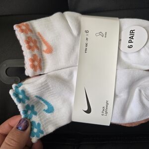 Nike White and Orange/Blue Floral Men's Socks - 6 Pack